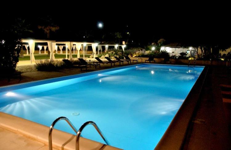 Antica Masseria La Fiumara Bed & Breakfast Ното Екстериор снимка